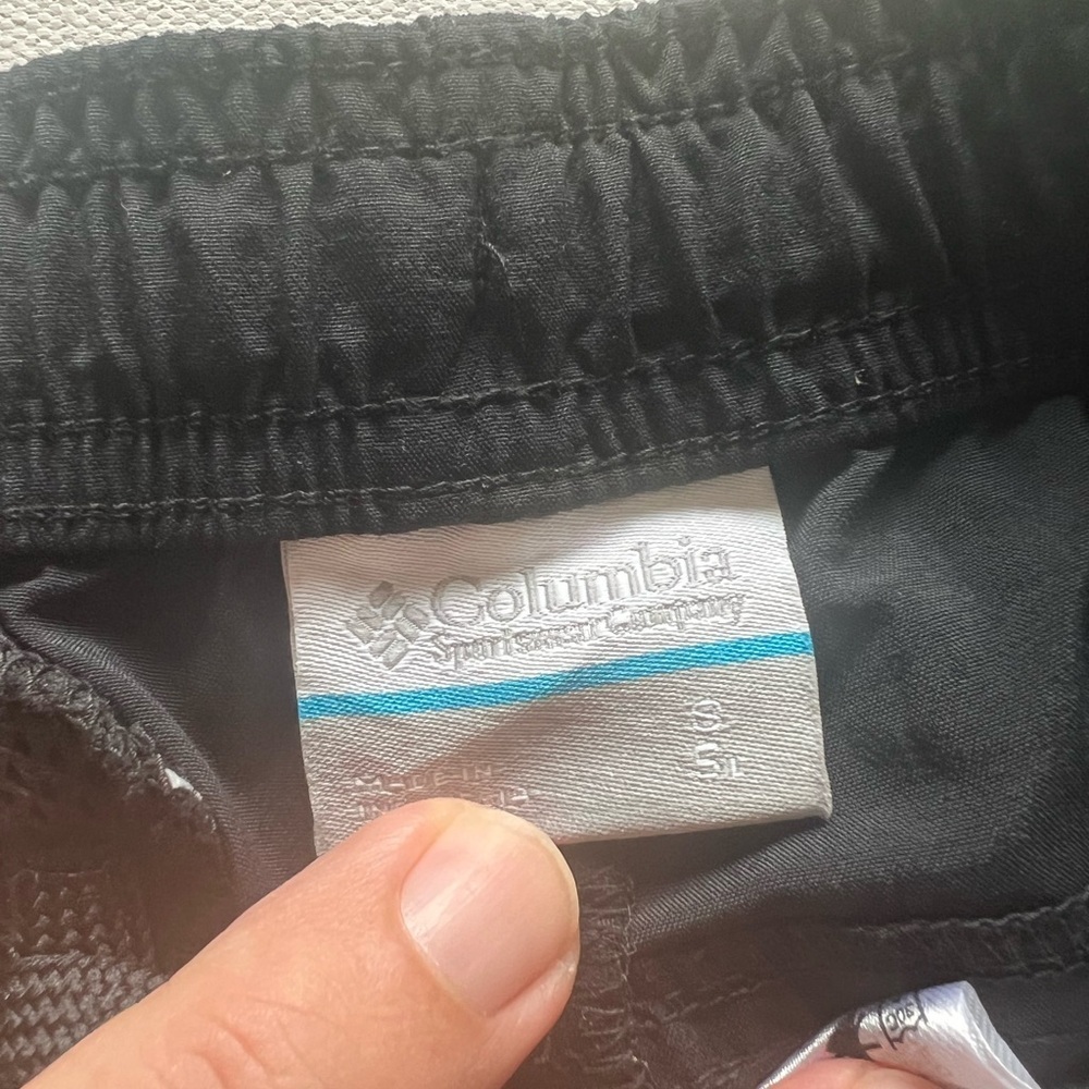 NWT Columbia Women's Hike 5" Shorts Black Size Small (F2) - Picture 3 of 6